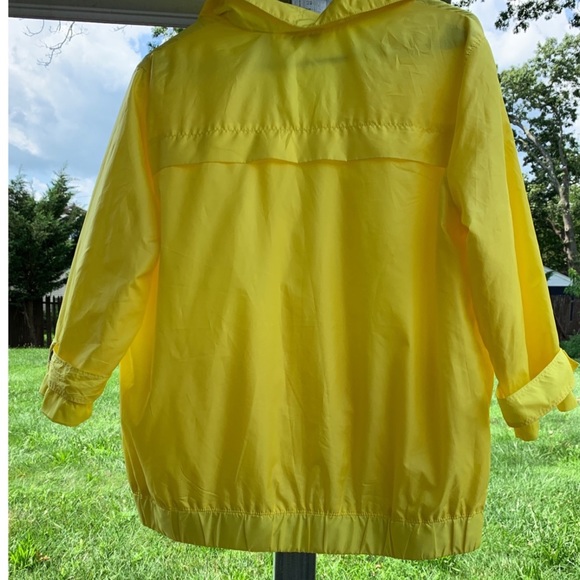 Jacket Lightweight - Picture 2 of 3